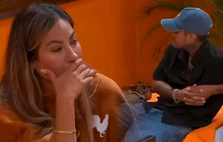 Pamela López se quiebra en ‘La Granja VIP’ tras rechazar insinuación íntima de Paul Michael: “Respétame”